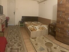 Titan, Bl 1 Decembrie, Postavarul